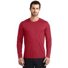 OGIO® ENDURANCE Long Sleeve Pulse Crew